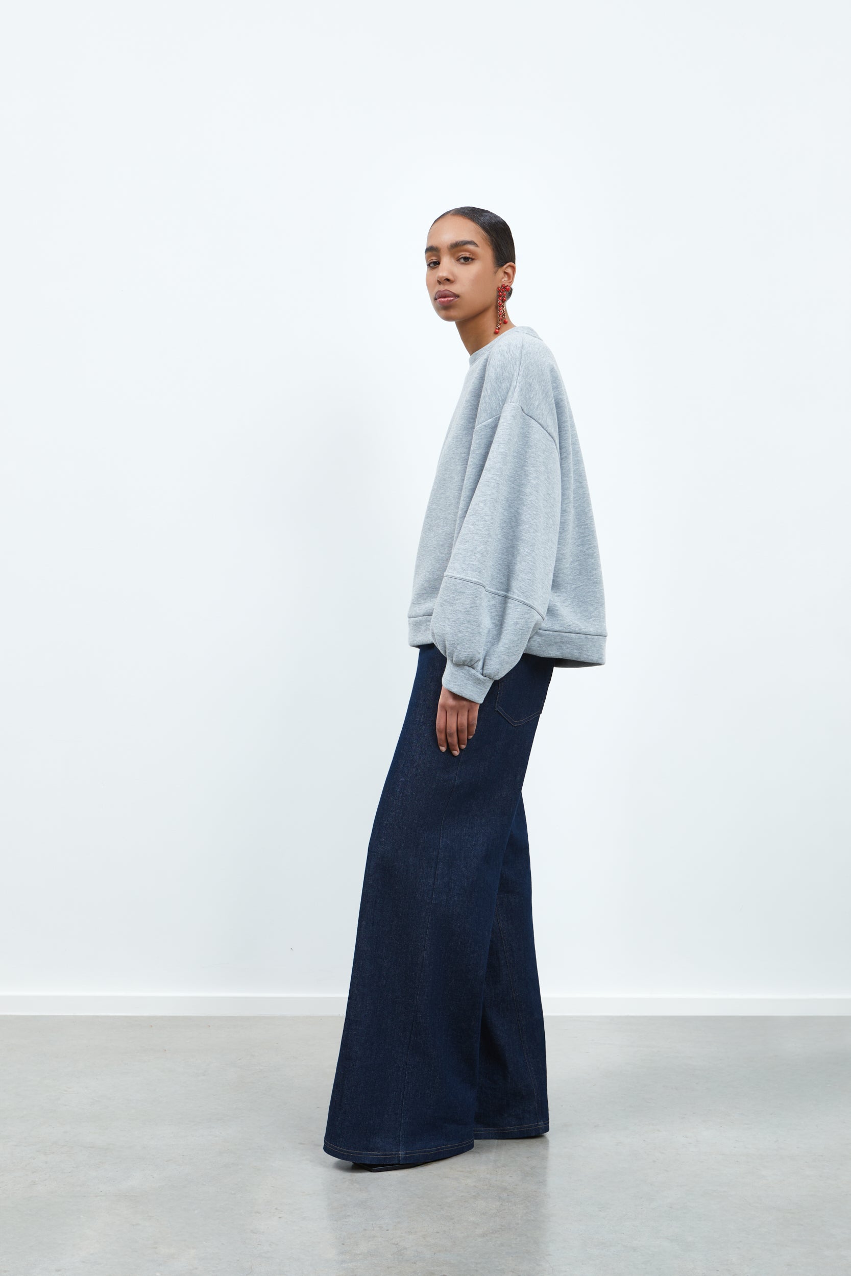 RHÚNE Lorelie Sweat Sweater Grey