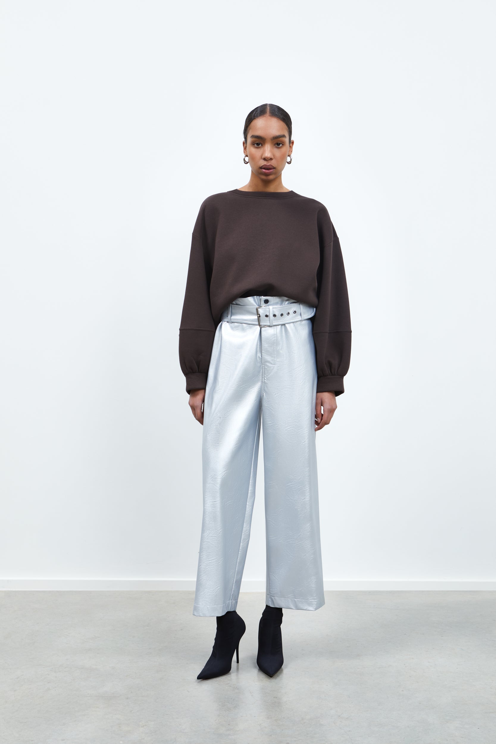 RHÚNE Lorelie Sweat Sweater brown