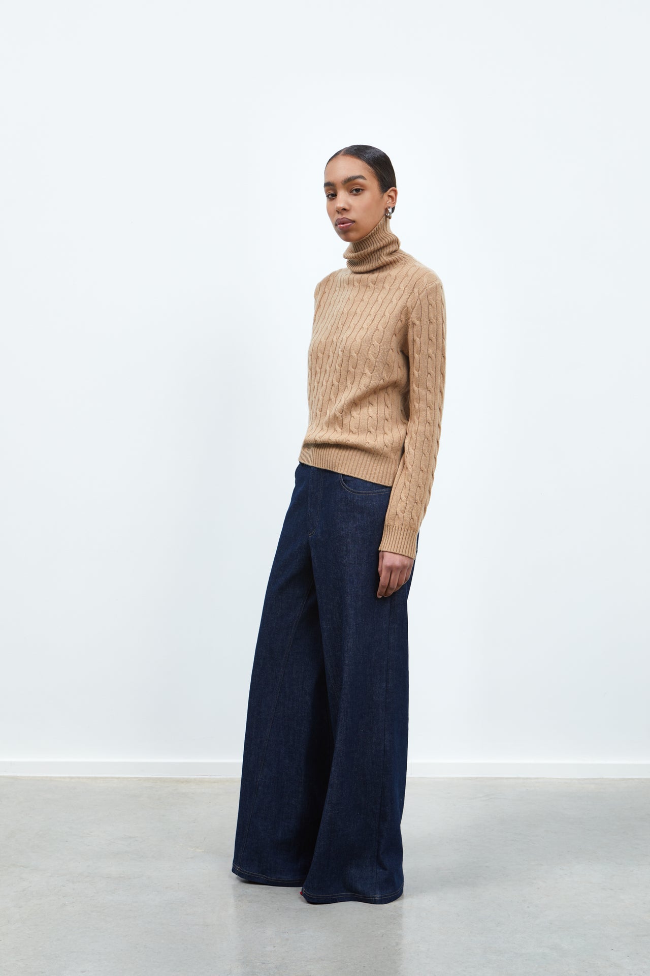 RHÚNE Oscar Cable Knit Knitwear Camel